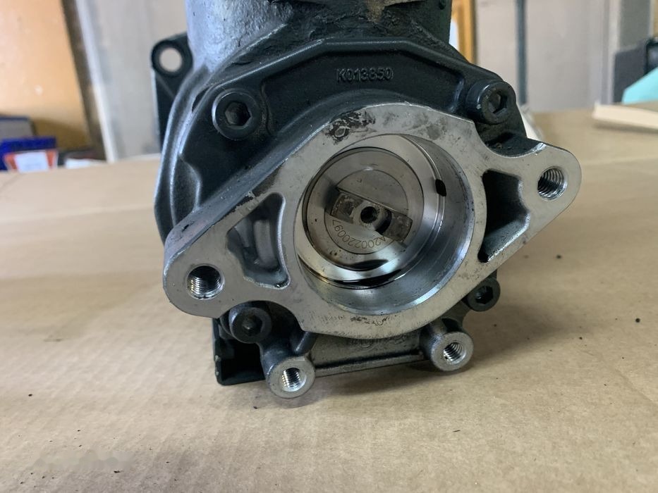 Knorr-Bremse podwójny używany do naprawy LK4936 IVECO Stralis Euro 5, LK4936 450KM, 2012r- truck - Kompressor för Lastbil: bild 4 Knorr-Bremse podwójny używany do naprawy LK4936 IVECO Stralis Euro 5, LK4936 450KM, 2012r- truck - Kompressor för Lastbil: bild 4