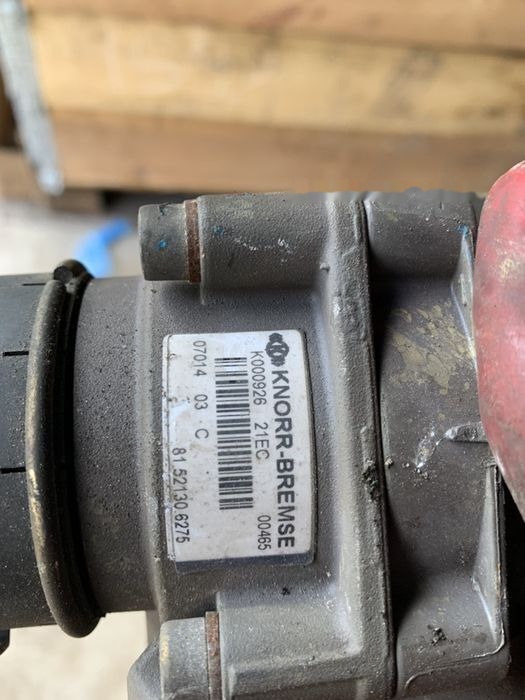 MAN zawór główny hamulcowy oryginał hurt K000926 MAN TGA K000926 - Bromscylinder för Lastbil: bild 4 MAN zawór główny hamulcowy oryginał hurt K000926 MAN TGA K000926 - Bromscylinder för Lastbil: bild 4