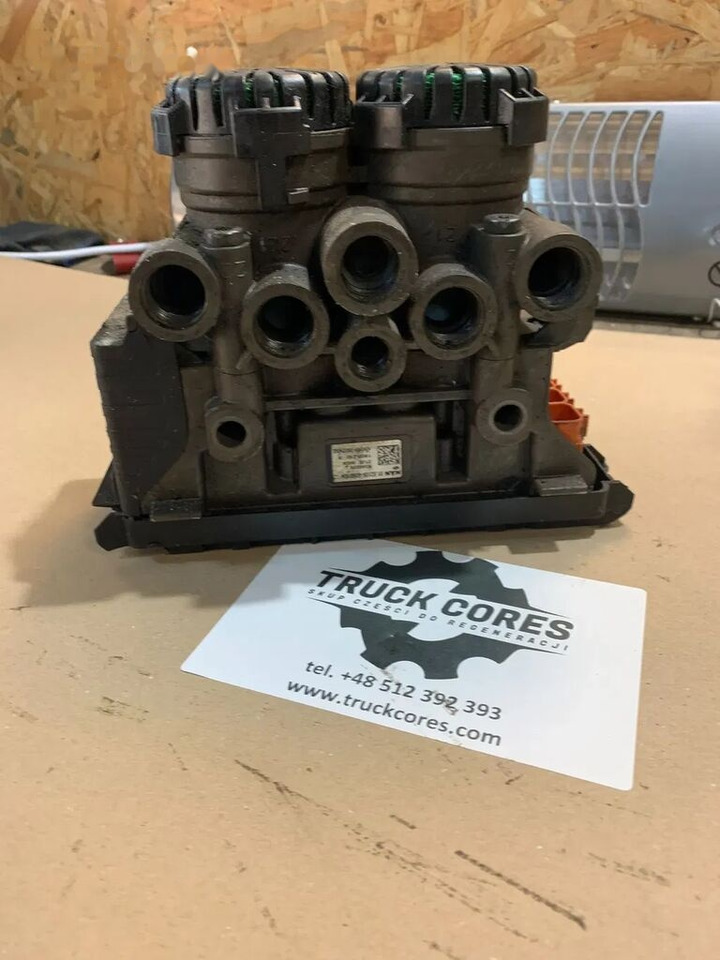 Modulator Podwójny EBS K050209 E6 KNORR BREMSE MAN TGX, TGL, TGM K050209 - Bromsventil för Lastbil: bild 1 Modulator Podwójny EBS K050209 E6 KNORR BREMSE MAN TGX, TGL, TGM K050209 - Bromsventil för Lastbil: bild 1