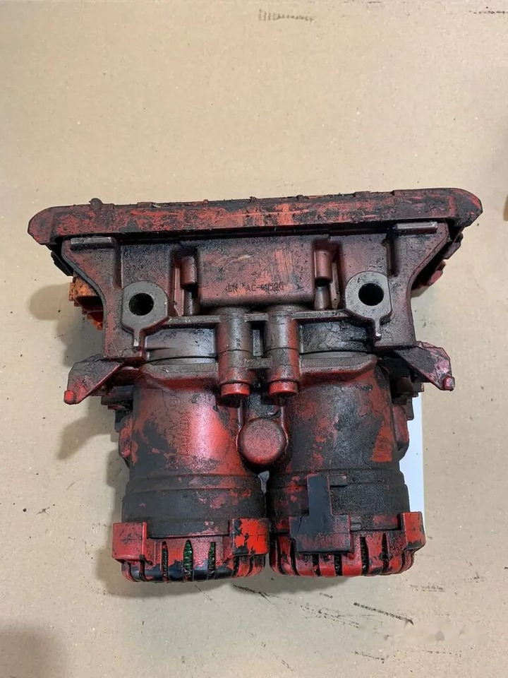 Modulator Podwójny KNORR BREMSE MAN K050210 Zawór EBS K050210 - Bromsventil för Lastbil: bild 4 Modulator Podwójny KNORR BREMSE MAN K050210 Zawór EBS K050210 - Bromsventil för Lastbil: bild 4