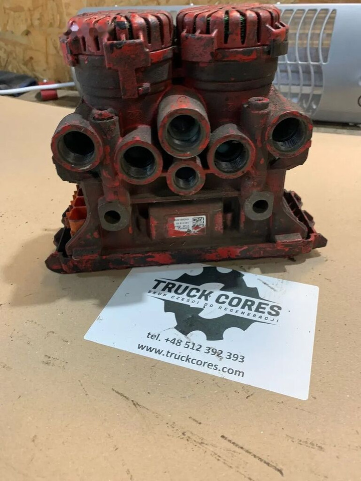 Modulator Podwójny KNORR BREMSE MAN K050210 Zawór EBS K050210 - Bromsventil för Lastbil: bild 1 Modulator Podwójny KNORR BREMSE MAN K050210 Zawór EBS K050210 - Bromsventil för Lastbil: bild 1