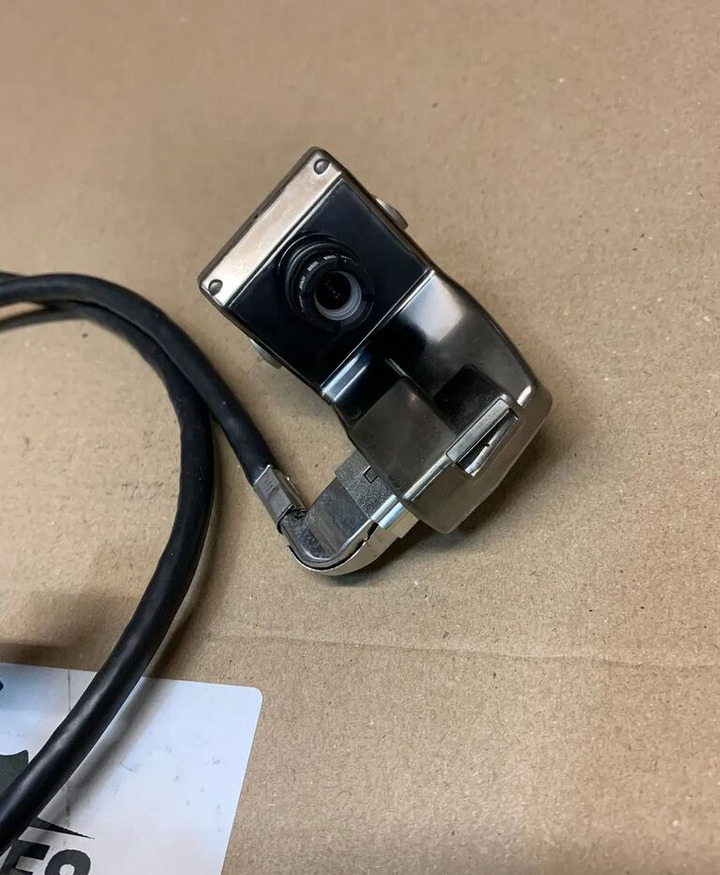 Nowy Zestaw Moduł, Sterownik Kamery Volvo FH4 21723757 / 2120292 - Kontrollenhet för Lastbil: bild 3 Nowy Zestaw Moduł, Sterownik Kamery Volvo FH4 21723757 / 2120292 - Kontrollenhet för Lastbil: bild 3