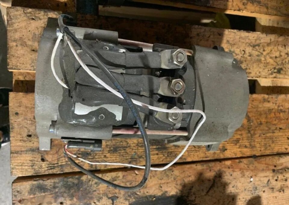 Volvo B5LH 2012 21543421 Volvo truck - Styrpump för Lastbil: bild 4 Volvo B5LH 2012 21543421 Volvo truck - Styrpump för Lastbil: bild 4