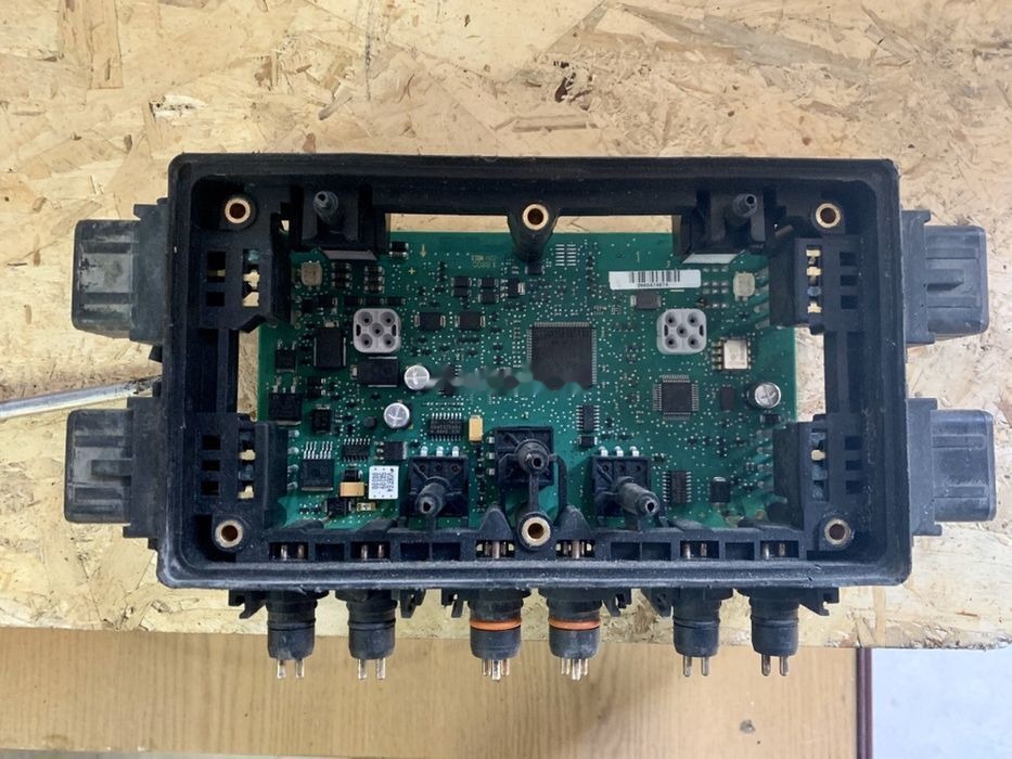 WABCO Elektronika D E TEBS E Modulator naczepa hurt części - Säkring för Släp: bild 2 WABCO Elektronika D E TEBS E Modulator naczepa hurt części - Säkring för Släp: bild 2