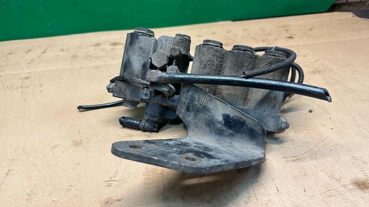 ZAWÓR ELEKTORMAGNETYCZNY 5382900200 MAN TGA 5382900200 - Bromsventil för Lastbil: bild 1 ZAWÓR ELEKTORMAGNETYCZNY 5382900200 MAN TGA 5382900200 - Bromsventil för Lastbil: bild 1