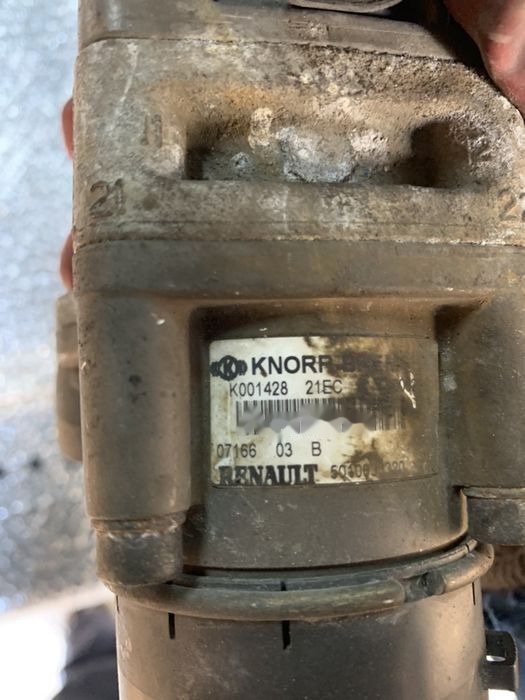 Zawór hamulcowy Oryginał Hurt K001428 Renault Magnum 440 DXI - Ventil för Lastbil: bild 3 Zawór hamulcowy Oryginał Hurt K001428 Renault Magnum 440 DXI - Ventil för Lastbil: bild 3