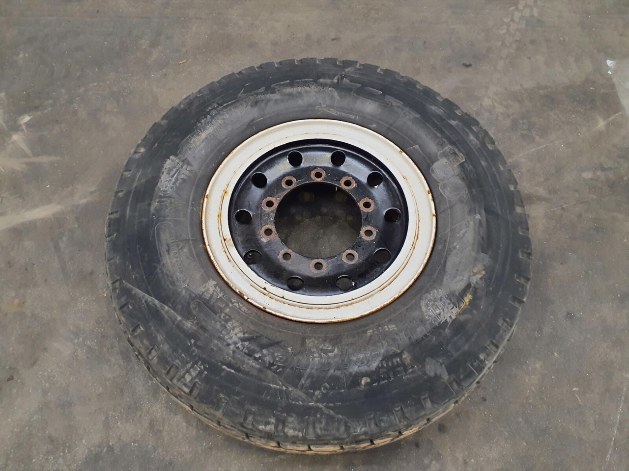 Bridgestone Wheel 385/95R25 10 4.7 3p - Komplett hjul för Lyftkran: bild 1 Bridgestone Wheel 385/95R25 10 4.7 3p - Komplett hjul för Lyftkran: bild 1