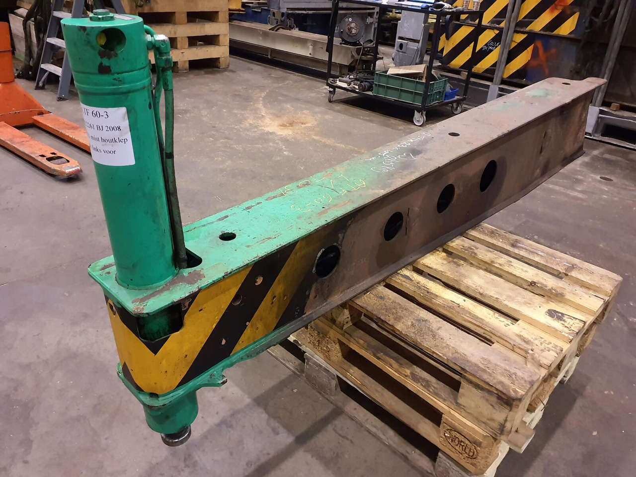 FAUN ATF 60-3 front outigger beam - Fjädring för Mobilkran: bild 2 FAUN ATF 60-3 front outigger beam - Fjädring för Mobilkran: bild 2