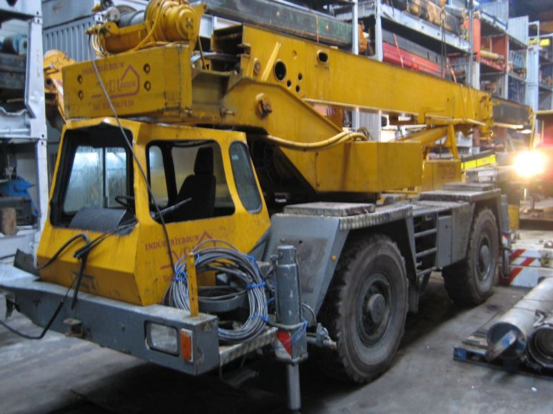 Grove AT 633 for parts - Mobilkran: bild 1 Grove AT 633 for parts - Mobilkran: bild 1