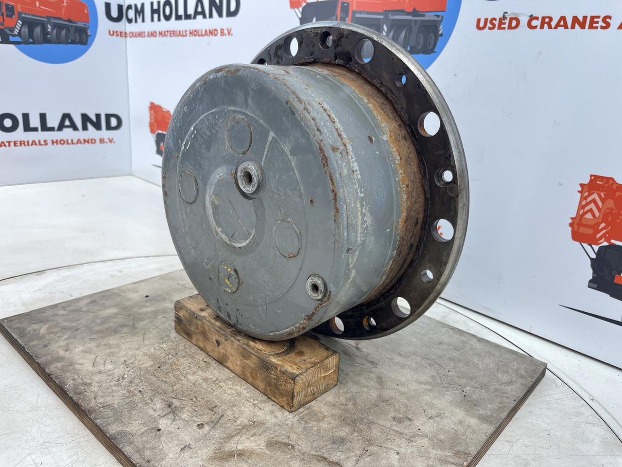 Grove AT 633 planetary gear 22-25-74-38-4pl-H137-46 - Slutdrev för Mobilkran: bild 2 Grove AT 633 planetary gear 22-25-74-38-4pl-H137-46 - Slutdrev för Mobilkran: bild 2