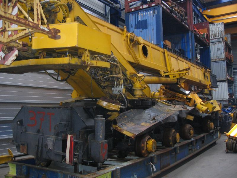 Grove AT 880 for parts - Mobilkran: bild 2 Grove AT 880 for parts - Mobilkran: bild 2