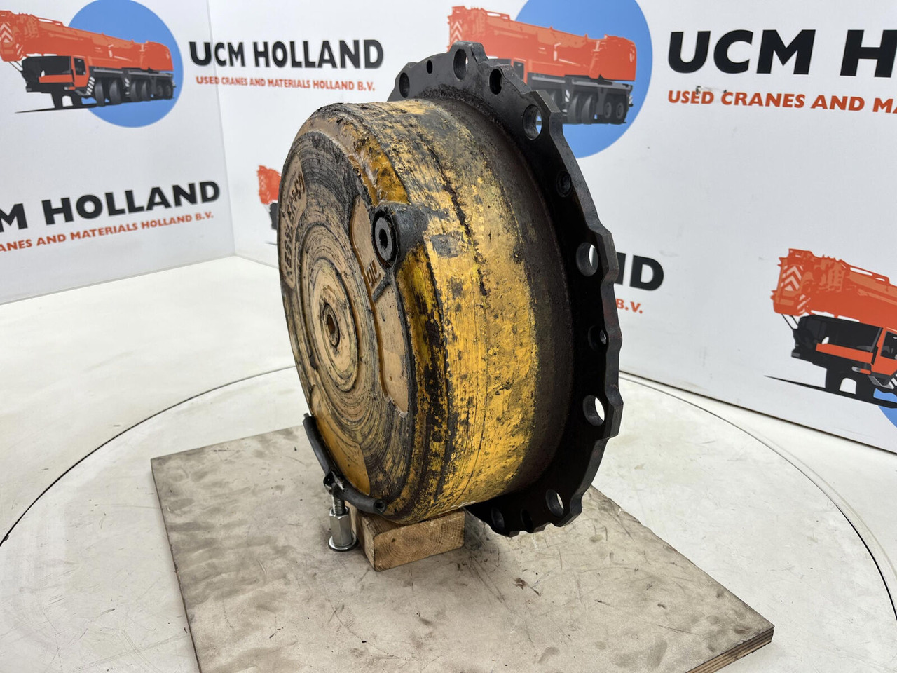 Grove GMK 2035 planetary gear 12-23-60-34-3pl-H135-46 - Slutdrev för Mobilkran: bild 2 Grove GMK 2035 planetary gear 12-23-60-34-3pl-H135-46 - Slutdrev för Mobilkran: bild 2