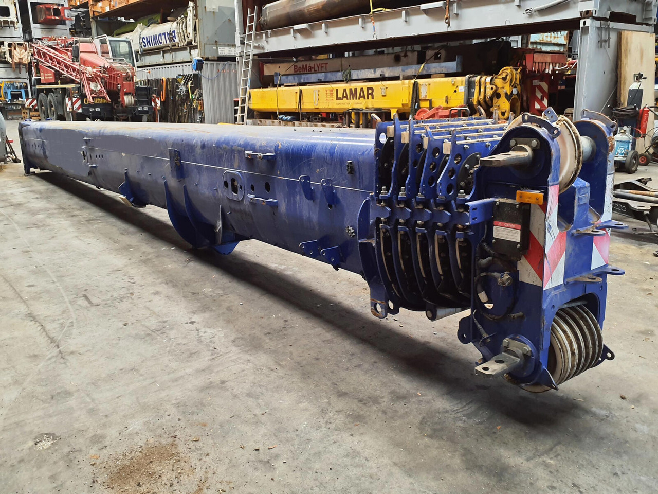 Grove GMK 4090 Telescopic boom complete - Bom för Mobilkran: bild 2 Grove GMK 4090 Telescopic boom complete - Bom för Mobilkran: bild 2