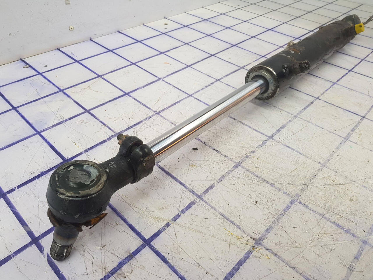 Grove GMK 5220 steering cylinder axle 5 - Hydraulcylinder för Mobilkran: bild 5 Grove GMK 5220 steering cylinder axle 5 - Hydraulcylinder för Mobilkran: bild 5