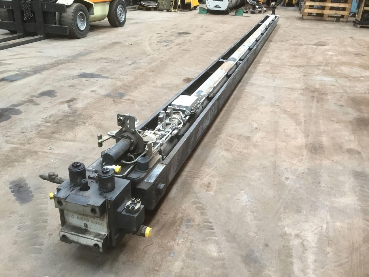 Grove GMK 5220 telescopic cylinder - Hydraulcylinder för Mobilkran: bild 4 Grove GMK 5220 telescopic cylinder - Hydraulcylinder för Mobilkran: bild 4