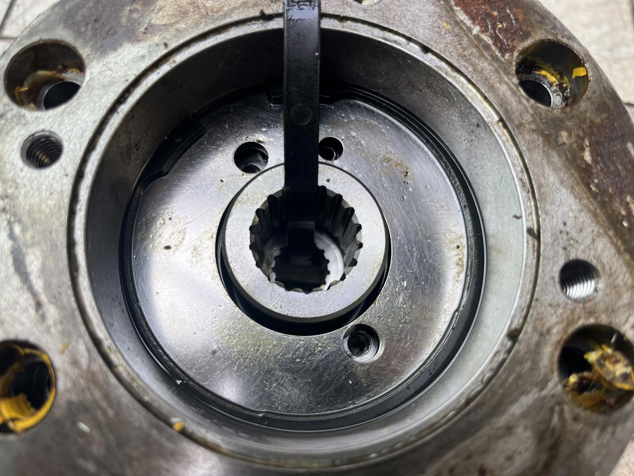 Grove GMK 6300 L multiple-disk brake - Svängmotor för Lyftkran: bild 4 Grove GMK 6300 L multiple-disk brake - Svängmotor för Lyftkran: bild 4