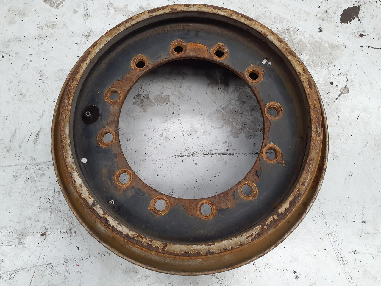 Grove Rim 385/95R25 12 5.5 3p - Fälg för Lyftkran: bild 2 Grove Rim 385/95R25 12 5.5 3p - Fälg för Lyftkran: bild 2