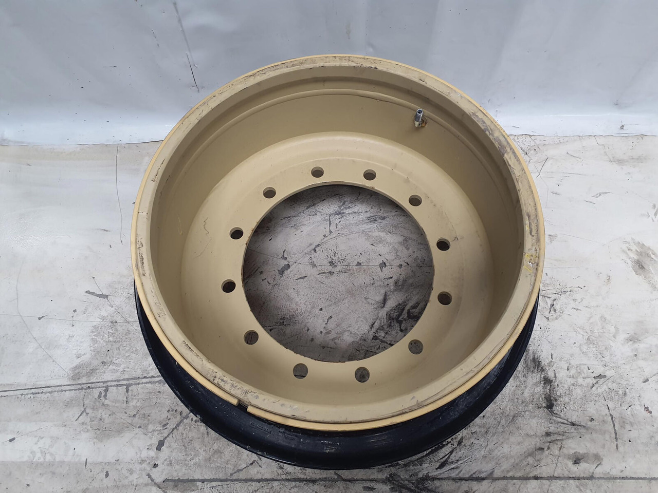 Grove Rim 525/80R25 12 20.5 3p - Fälg för Lyftkran: bild 2 Grove Rim 525/80R25 12 20.5 3p - Fälg för Lyftkran: bild 2