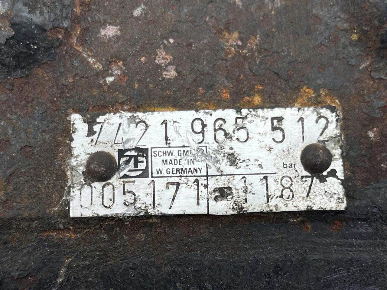 Styrväxel för Mobilkran Krupp 70 GMT/AT steering box: bild 8 Styrväxel för Mobilkran Krupp 70 GMT/AT steering box: bild 8