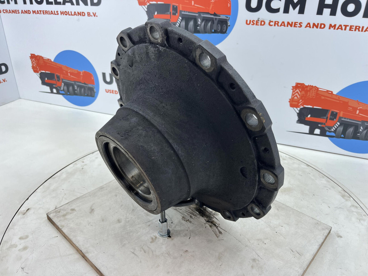 Krupp KMK 3045 Megatrak wheel hub - Hub för Byggmaskiner: bild 3 Krupp KMK 3045 Megatrak wheel hub - Hub för Byggmaskiner: bild 3