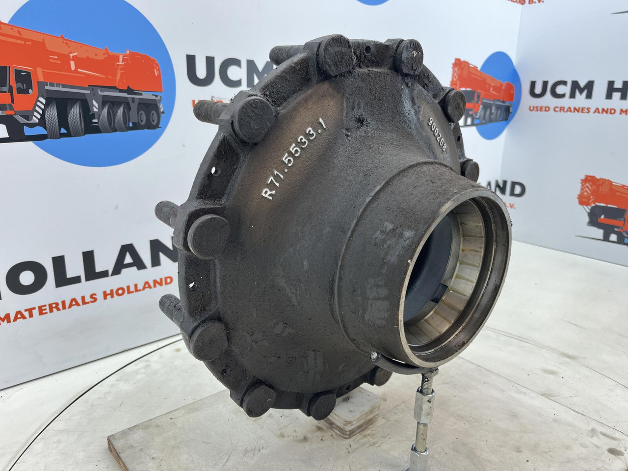 Krupp KMK 3045 Megatrak wheel hub - Hub för Lyftkran: bild 3 Krupp KMK 3045 Megatrak wheel hub - Hub för Lyftkran: bild 3