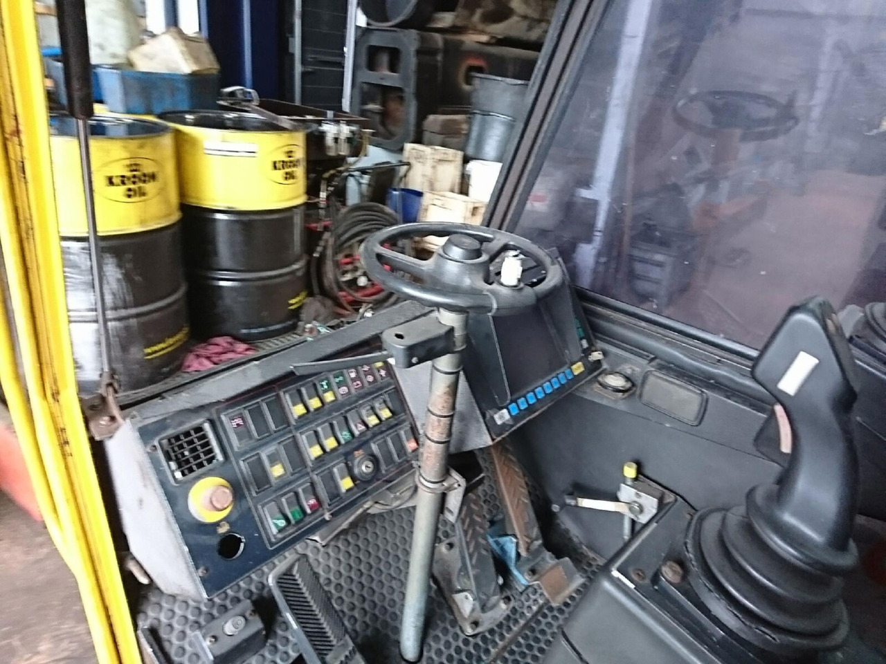 Liebherr LTM 1050-1 upper cabin - Hytt för Lyftkran: bild 4 Liebherr LTM 1050-1 upper cabin - Hytt för Lyftkran: bild 4