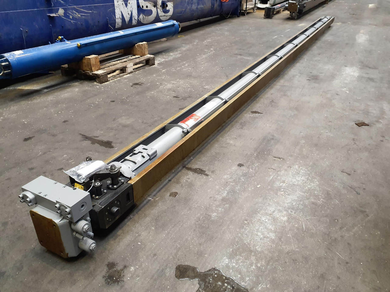 Liebherr LTM 1055-3.2 telescopic cylinder - Karosseri och exteriör för Lyftkran: bild 1 Liebherr LTM 1055-3.2 telescopic cylinder - Karosseri och exteriör för Lyftkran: bild 1