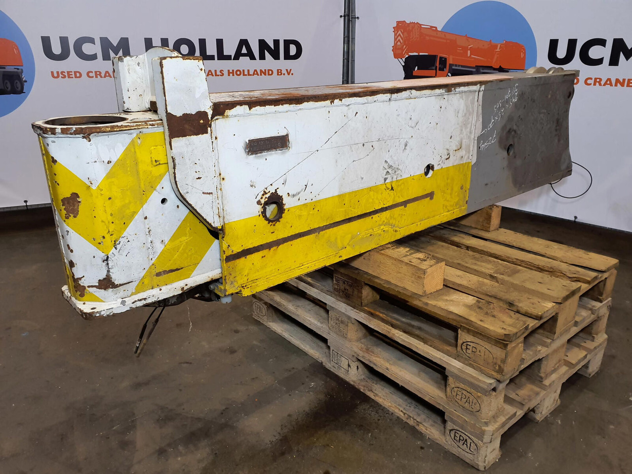 Liebherr LTM 1090-2 outrigger beam rear - Fjädring för Lyftkran: bild 2 Liebherr LTM 1090-2 outrigger beam rear - Fjädring för Lyftkran: bild 2