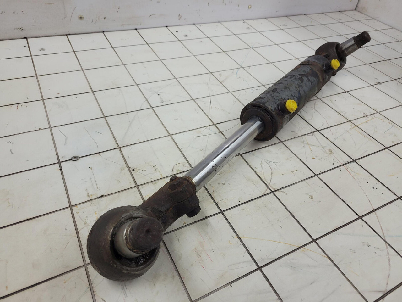 Liebherr LTM 1090 steering cylinder - Hydraulcylinder för Mobilkran: bild 3 Liebherr LTM 1090 steering cylinder - Hydraulcylinder för Mobilkran: bild 3