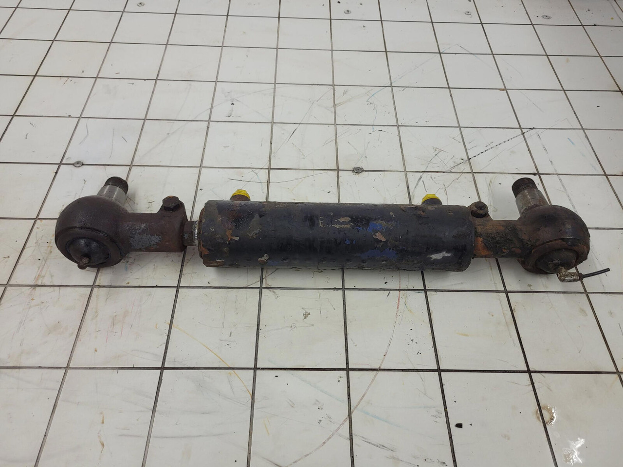 Liebherr LTM 1090 steering cylinder - Hydraulcylinder för Mobilkran: bild 4 Liebherr LTM 1090 steering cylinder - Hydraulcylinder för Mobilkran: bild 4