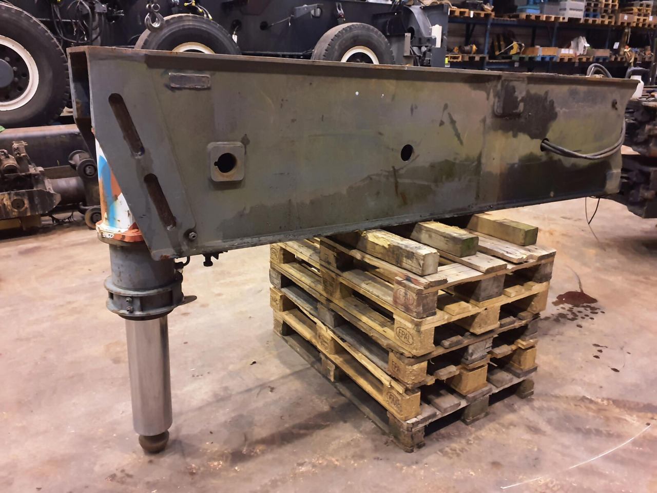 Liebherr LTM 1300 outrigger complete front R - Fjädring för Mobilkran: bild 2 Liebherr LTM 1300 outrigger complete front R - Fjädring för Mobilkran: bild 2