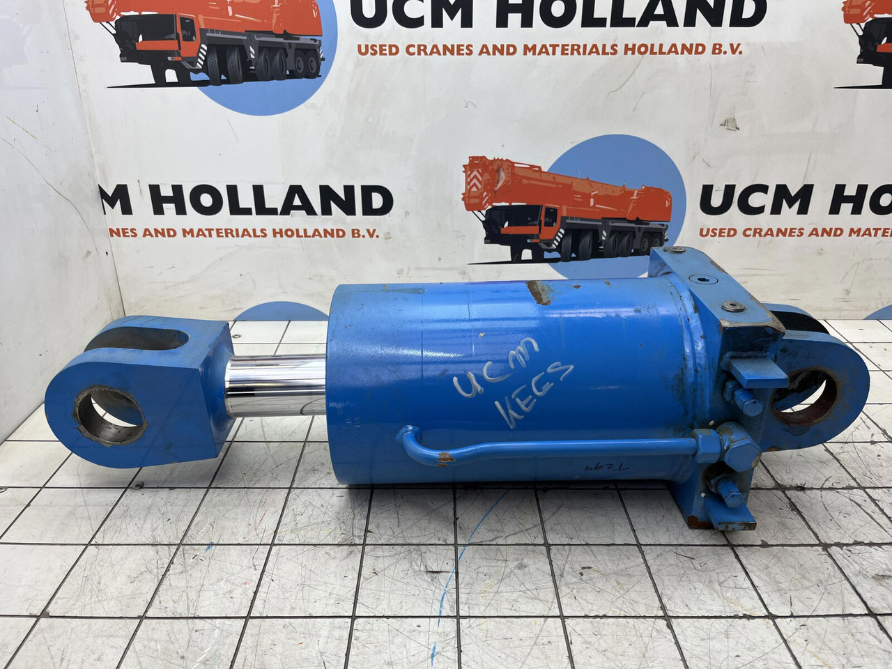 Liebherr LTM 1400-7.1 luffing cylinder TY-frame - Hydraulcylinder för Mobilkran: bild 4 Liebherr LTM 1400-7.1 luffing cylinder TY-frame - Hydraulcylinder för Mobilkran: bild 4