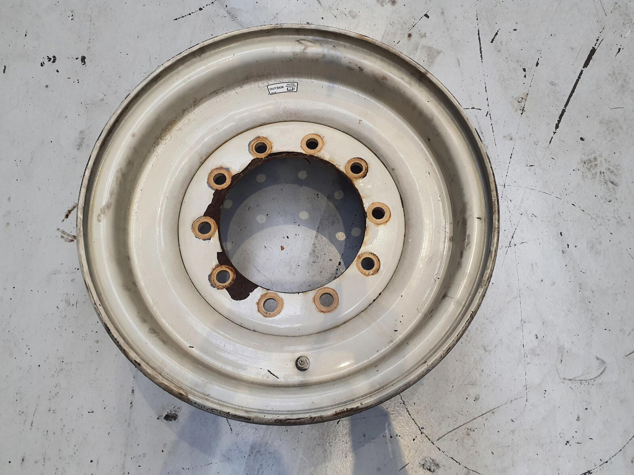 Liebherr Rim 445/95R25 10 12 1p - Fälg för Lyftkran: bild 2 Liebherr Rim 445/95R25 10 12 1p - Fälg för Lyftkran: bild 2