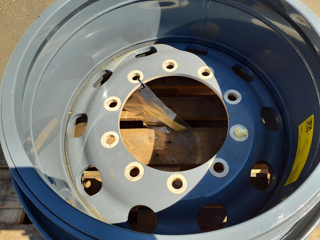 Liebherr Rim 525/80R25 10 21.5 3p - Fälg för Lyftkran: bild 2 Liebherr Rim 525/80R25 10 21.5 3p - Fälg för Lyftkran: bild 2