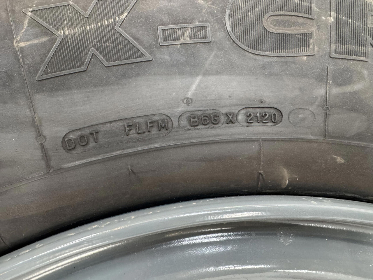 Liebherr Wheel 445/95 R25 10 12 1p - Komplett hjul för Lyftkran: bild 3 Liebherr Wheel 445/95 R25 10 12 1p - Komplett hjul för Lyftkran: bild 3