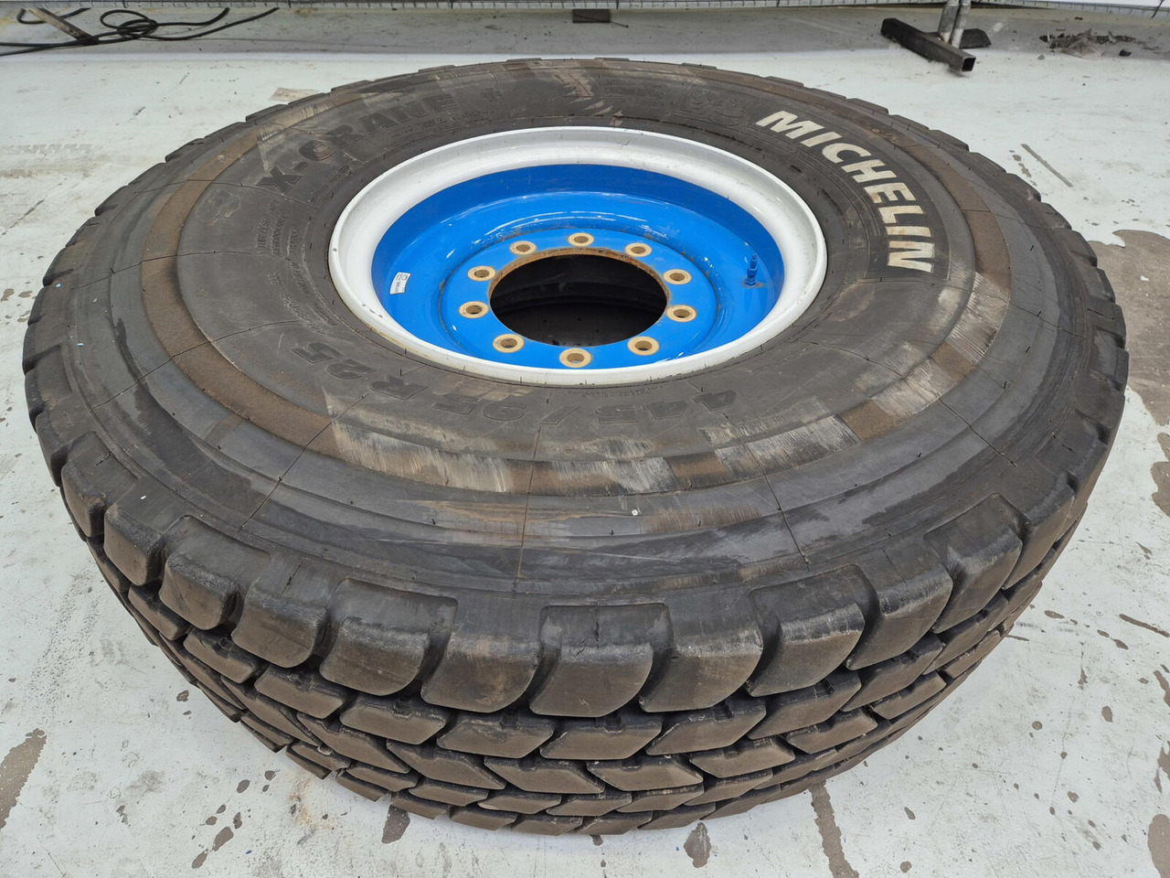 Liebherr Wheel 445/95R25 10 12 1p - Komplett hjul för Lyftkran: bild 1 Liebherr Wheel 445/95R25 10 12 1p - Komplett hjul för Lyftkran: bild 1