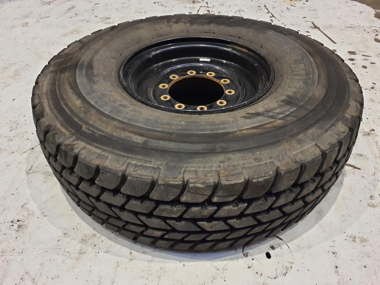 Liebherr Wheel 445/95R25 10 12 1p - Komplett hjul för Lyftkran: bild 1 Liebherr Wheel 445/95R25 10 12 1p - Komplett hjul för Lyftkran: bild 1