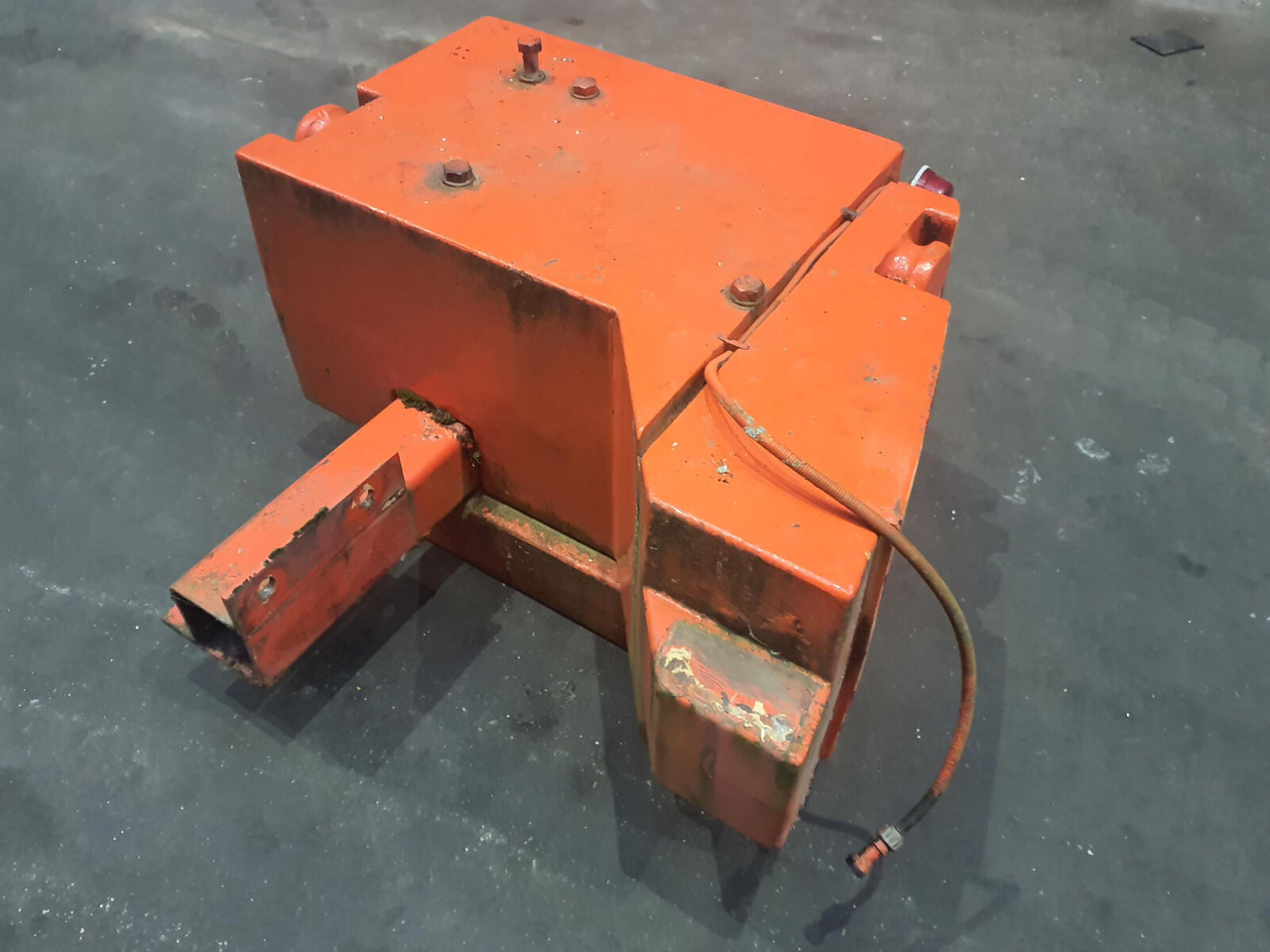 Terex AC 155 counterweight 1.2t + 0,3t right - Motvikt för Mobilkran: bild 2 Terex AC 155 counterweight 1.2t + 0,3t right - Motvikt för Mobilkran: bild 2