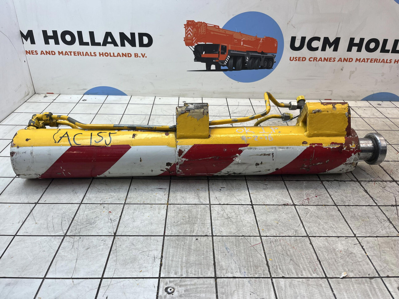 Terex AC 50 / AC 155 support cylinder front - Hydraulcylinder för Mobilkran: bild 1 Terex AC 50 / AC 155 support cylinder front - Hydraulcylinder för Mobilkran: bild 1