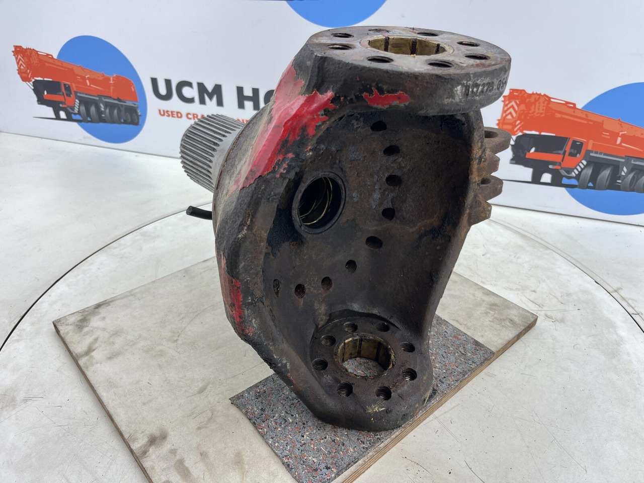 Terex Demag AC35 Steering knuckle 16 holes axle 2 right - Styrspindel för Mobilkran: bild 4 Terex Demag AC35 Steering knuckle 16 holes axle 2 right - Styrspindel för Mobilkran: bild 4