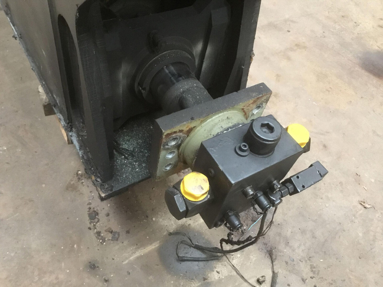 Terex PPM 400 ATT telescopic cylinder - Hydraulcylinder för Mobilkran: bild 1 Terex PPM 400 ATT telescopic cylinder - Hydraulcylinder för Mobilkran: bild 1