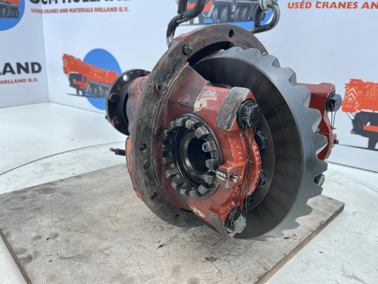 ZF LT 1055 end differential 14x29 - Differential för Mobilkran: bild 1 ZF LT 1055 end differential 14x29 - Differential för Mobilkran: bild 1