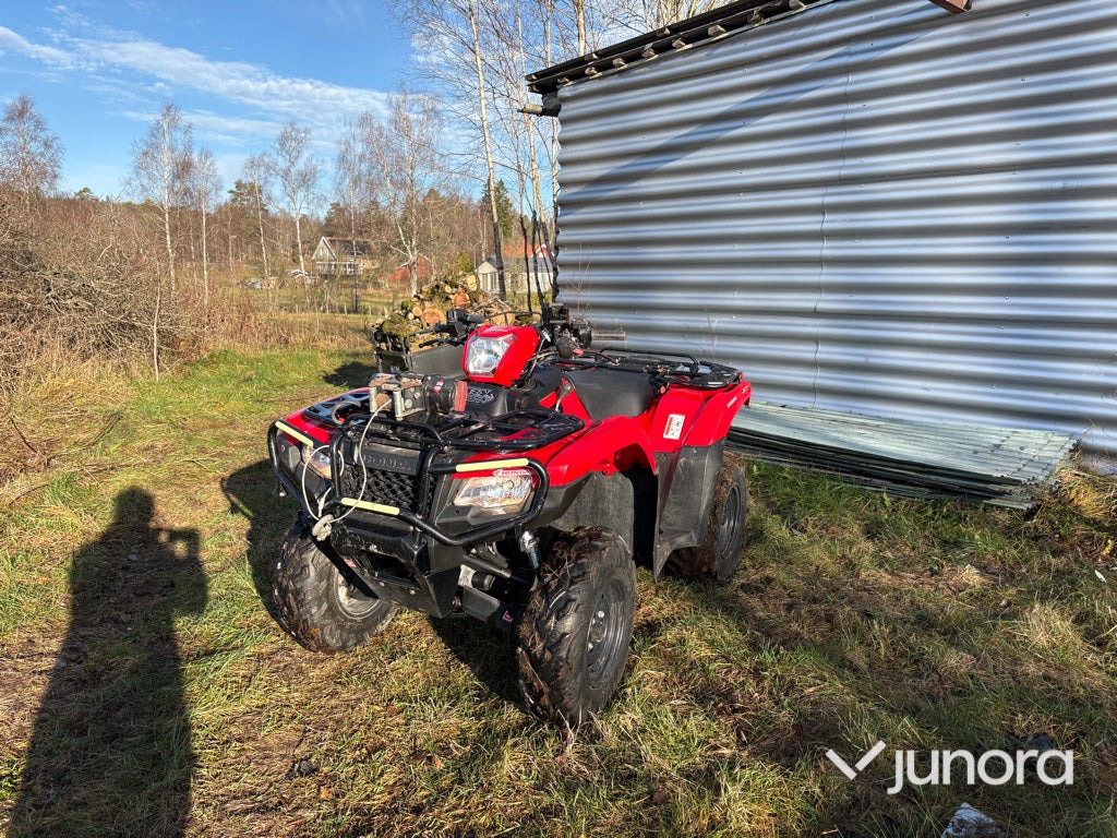 ATV - Honda TRX 500 4x4 Adventure - Fyrhjuling: bild 1 ATV - Honda TRX 500 4x4 Adventure - Fyrhjuling: bild 1