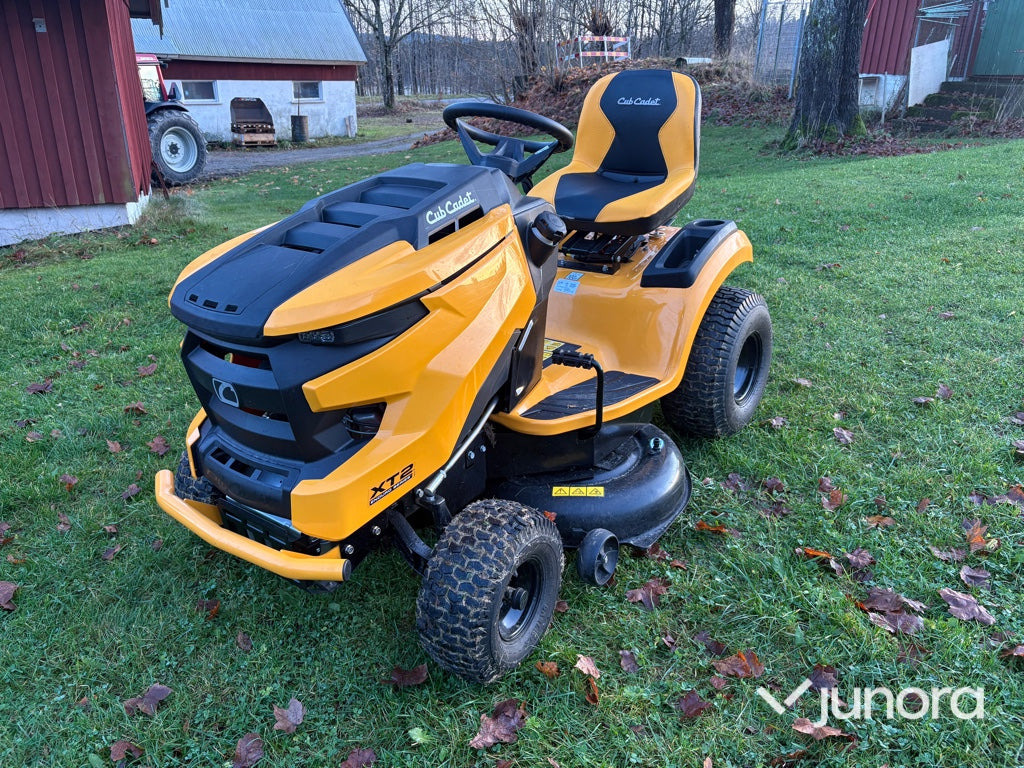 Åkgräsklippare - Cub Cadet, XT2 Enduro Series - Gräsklippare: bild 1 Åkgräsklippare - Cub Cadet, XT2 Enduro Series - Gräsklippare: bild 1