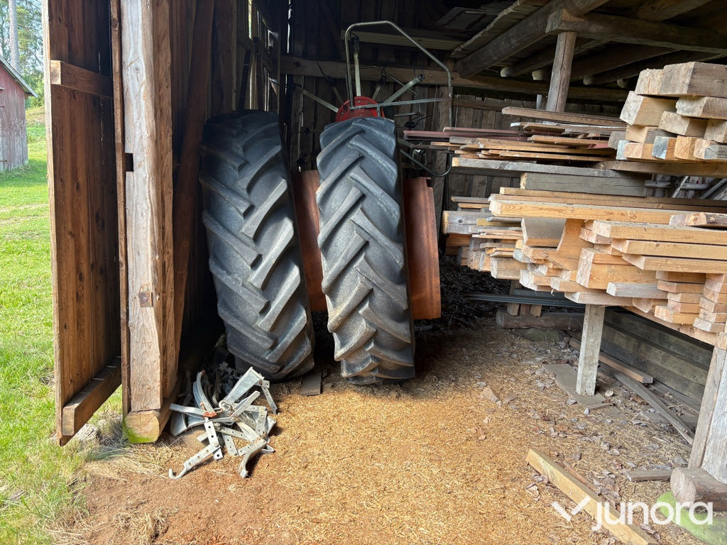 Däck - Continental, 20.8-38 - Däck: bild 2 Däck - Continental, 20.8-38 - Däck: bild 2