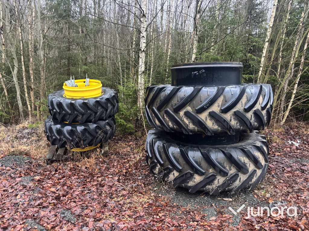 Dubbelmontage till traktor – 480/70R30 & 620/70R42 - Komplett hjul för Lantbruksmaskiner: bild 1 Dubbelmontage till traktor – 480/70R30 & 620/70R42 - Komplett hjul för Lantbruksmaskiner: bild 1