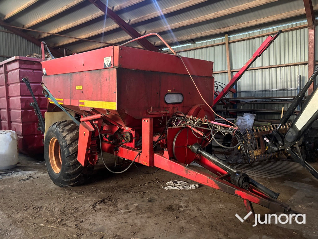 Gödningspridare - Överum Tive 6012 - Kletgödselspridare: bild 2 Gödningspridare - Överum Tive 6012 - Kletgödselspridare: bild 2