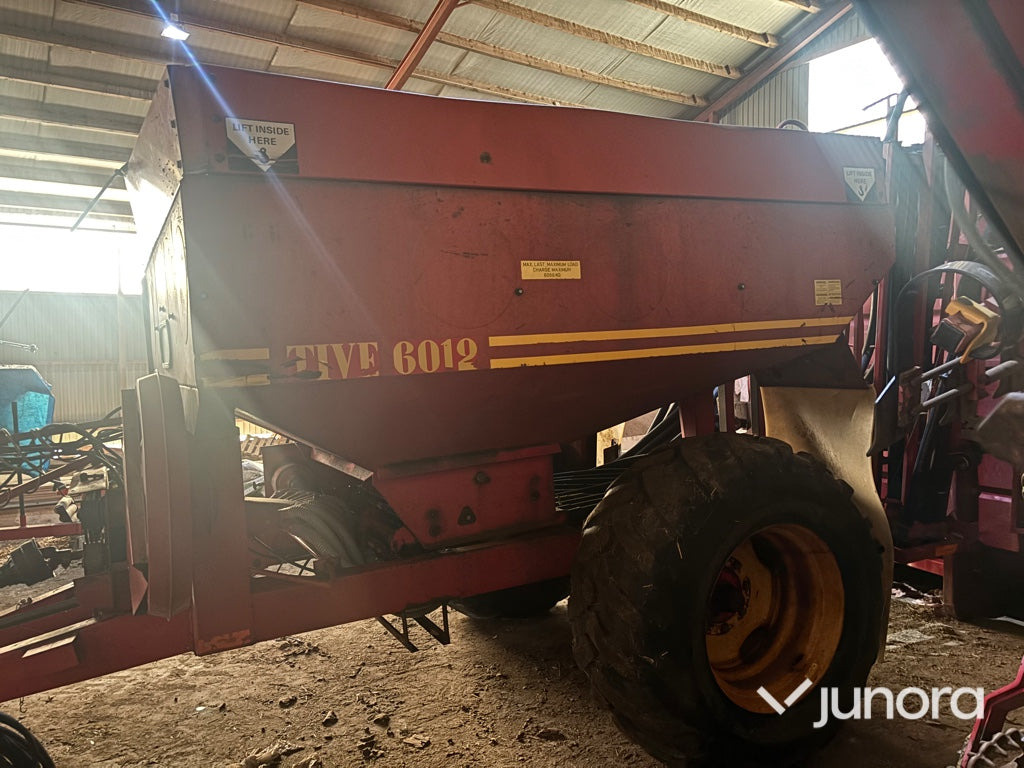 Gödningspridare - Överum Tive 6012 - Kletgödselspridare: bild 5 Gödningspridare - Överum Tive 6012 - Kletgödselspridare: bild 5