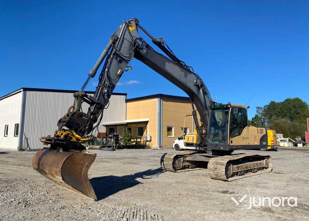 Grävmaskin - Volvo, EC210CL - Bandgrävare: bild 1 Grävmaskin - Volvo, EC210CL - Bandgrävare: bild 1