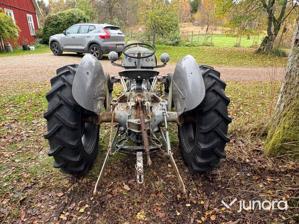 Grolle Massey Fergusson - Traktor: bild 5 Grolle Massey Fergusson - Traktor: bild 5